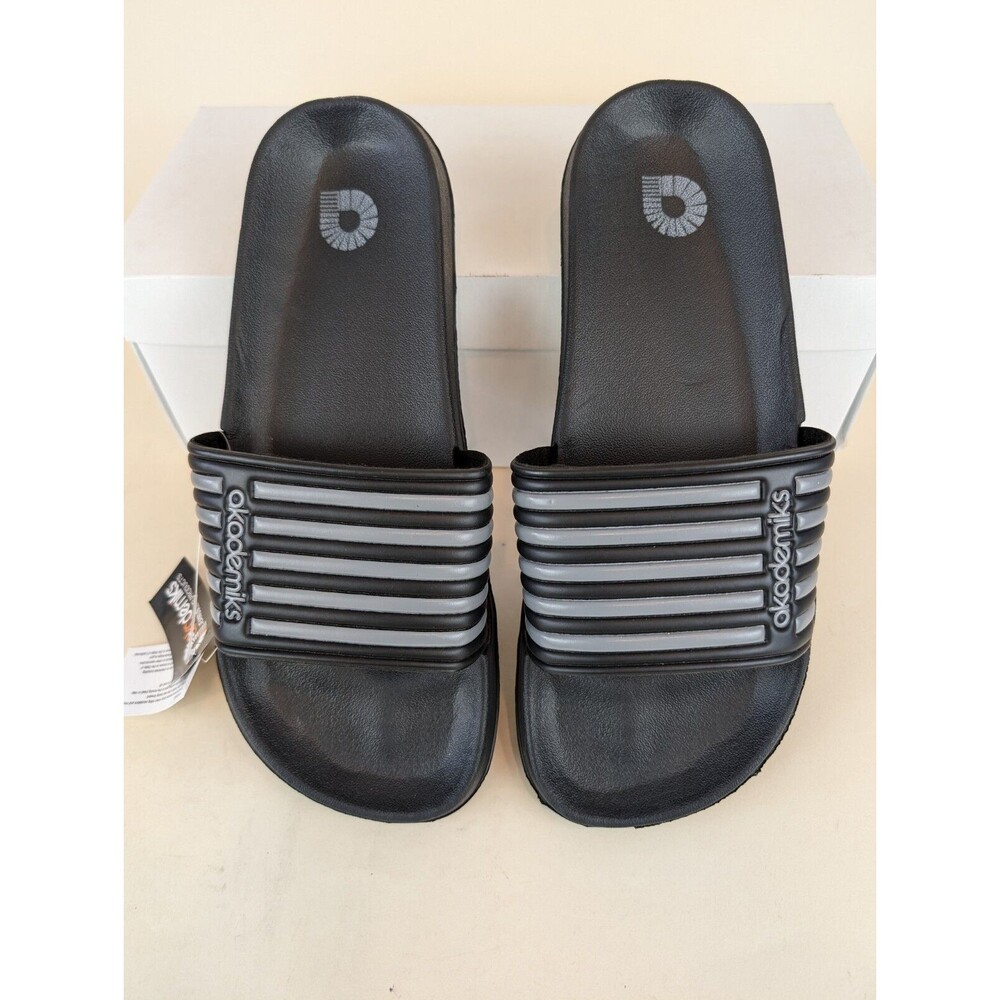 Akademiks Sandals Mens 44 Flip 1.0 Slip On Pool Slides Black Grey Shoes NEW - Picture 4 of 9